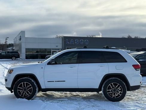 Used 2019 Jeep Grand Cherokee Trailhawk w/ Trailhawk Luxury Group image 44