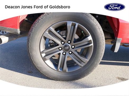 Certified 2022 Ford F150 XLT w/ Equipment Group 302A High image 11