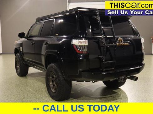 Used 2016 Toyota 4Runner SR5 image 5