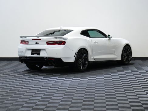 Used 2018 Chevrolet Camaro ZL1 RWD image 6