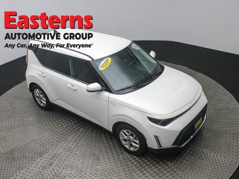 Used 2024 Kia Soul LX w/ Option Group 015 image 3
