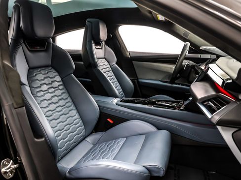 Used 2024 Audi RS e-tron GT w/ Ceramic Brake Package image 7