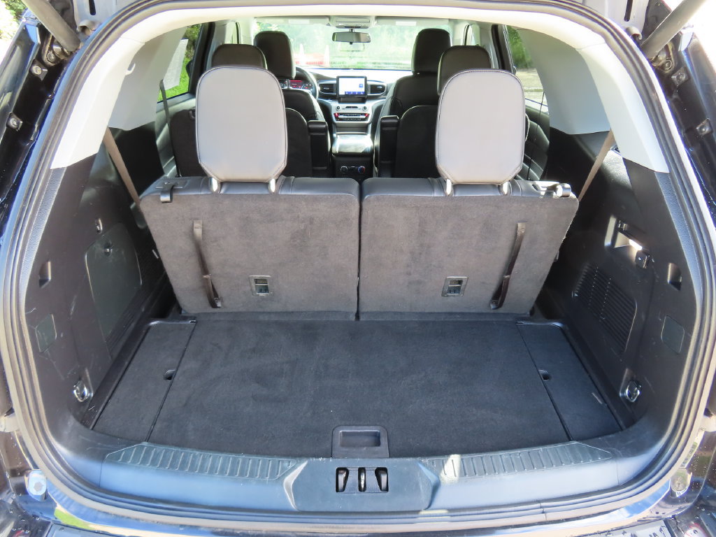 Used 2021 Ford Explorer XLT AWD/4WD image 19