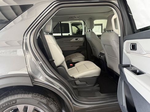New 2026 Ford Explorer Active w/ Active Comfort Package AWD/4WD image 21
