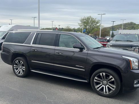 Used 2018 GMC Yukon XL Denali w/ Open Road Package AWD/4WD image 3