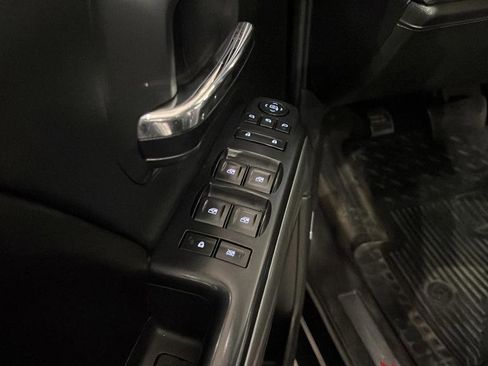 Used 2015 Chevrolet Silverado 1500 LTZ Z71 w/ LTZ Plus Package image 19