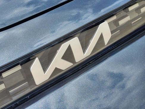 Used 2025 Kia Soul LX image 18