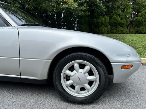 Used 1990 MAZDA MX-5 Miata RWD image 55