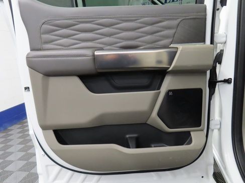 Used 2025 Ford F450 Platinum w/ Platinum Plus Package image 54