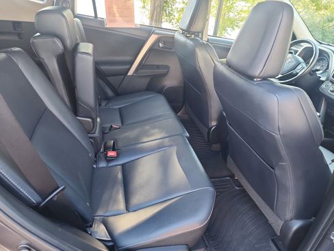 Used 2014 Toyota RAV4 Limited image 11