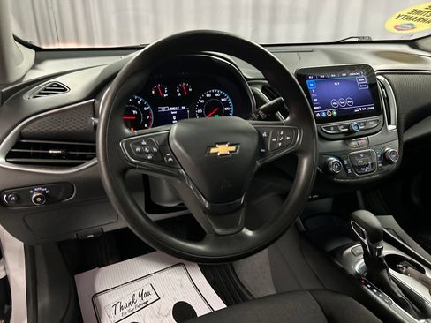Used 2024 Chevrolet Malibu LS FWD image 14