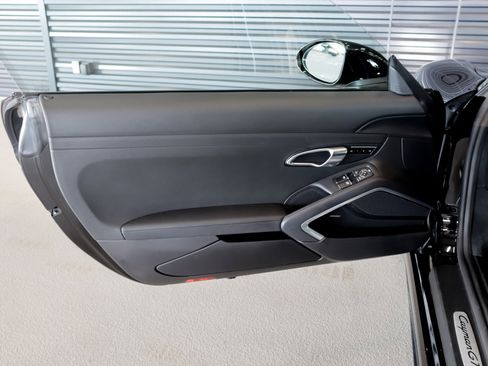 Certified 2023 Porsche 718 Cayman GTS image 22