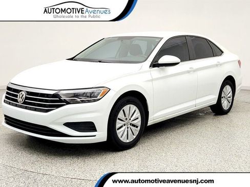 Used 2019 Volkswagen Jetta S w/ Driver Assistance Package FWD image 1