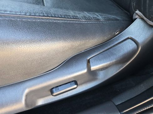 Used 2010 Ford Escape XLT image 20