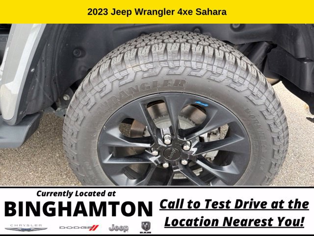 Used 2023 Jeep Wrangler Unlimited Sahara w/ Dual Top Group AWD/4WD image 24