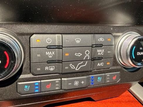 Used 2020 Ford F350 King Ranch w/ King Ranch Ultimate Package AWD/4WD image 12