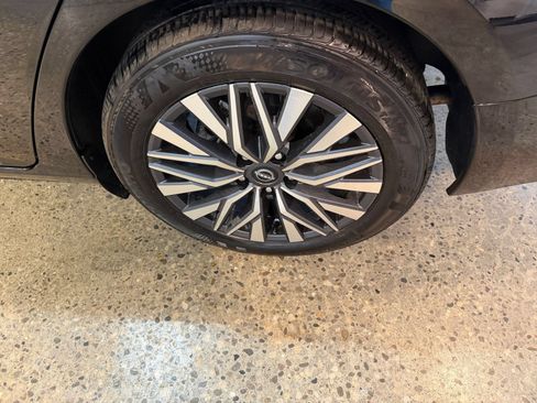 Used 2026 Nissan Altima 2.5 SV FWD image 28