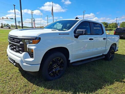 New 2026 Chevrolet Silverado 1500 Custom w/ Rally Edition image 2