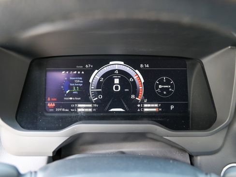 Used 2024 Toyota Tundra Limited AWD/4WD image 18