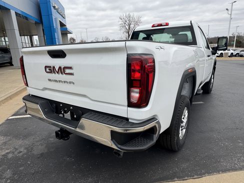 New 2025 GMC Sierra 2500 Pro image 4