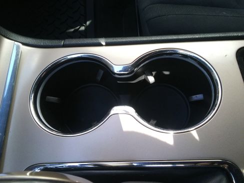 Used 2016 Jeep Grand Cherokee Laredo w/ Quick Order Package 23E image 19