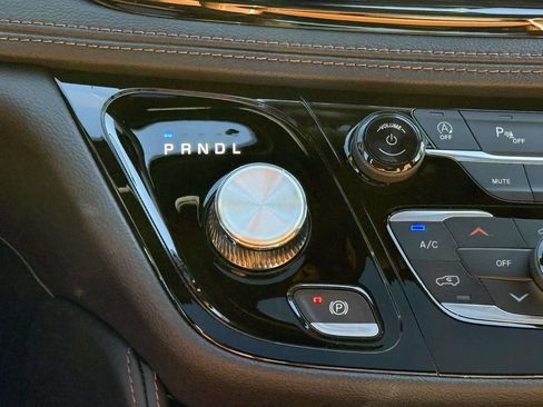 New 2026 Chrysler Pacifica Pinnacle FWD image 22