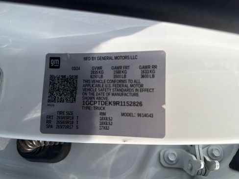 Certified 2024 Chevrolet Colorado Z71 w/ Z71 Convenience Package 2 AWD/4WD image 32