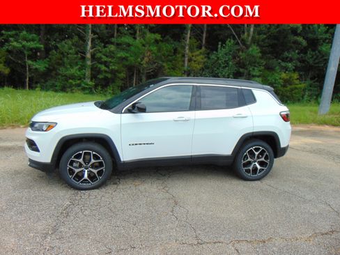 Certified 2025 Jeep Compass Limited AWD/4WD image 2