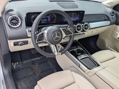Certified 2026 Mercedes-Benz GLB 250 image 10