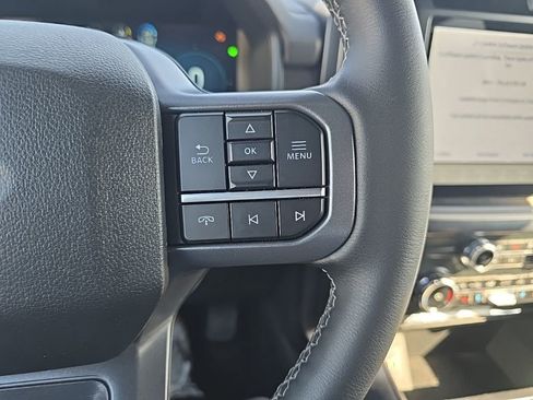 Used 2025 Ford F150 Lariat image 14