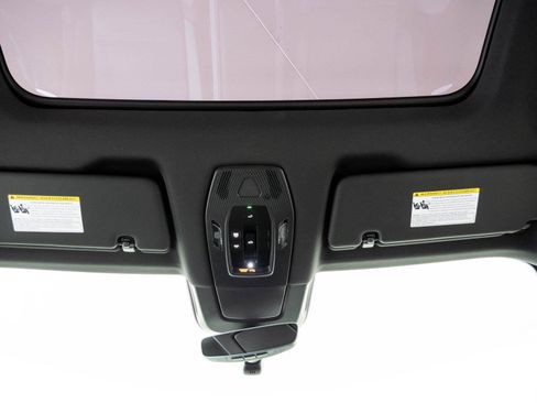 New 2026 Porsche Cayenne Electric AWD/4WD image 19