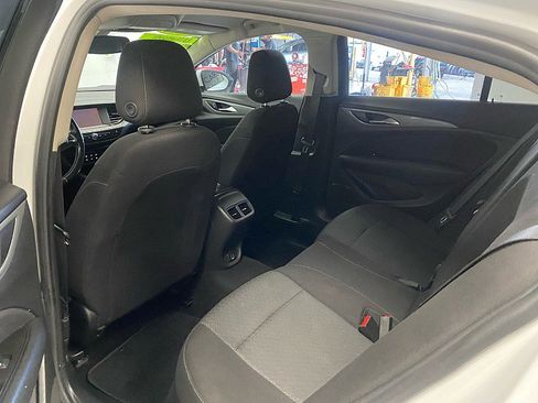 Used 2019 Buick Regal Preferred image 25