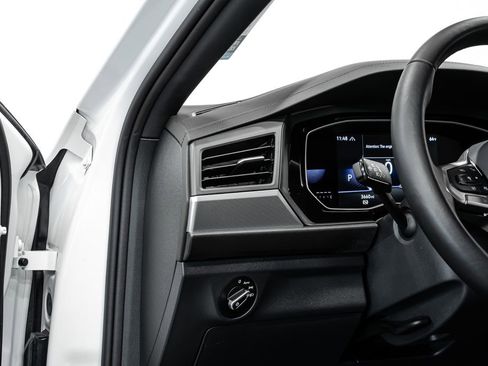 Used 2024 Volkswagen Jetta Sport FWD image 20