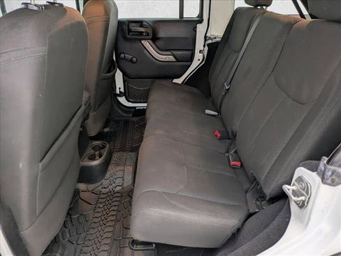 Used 2016 Jeep Wrangler Unlimited Sport w/ Connectivity Group image 17