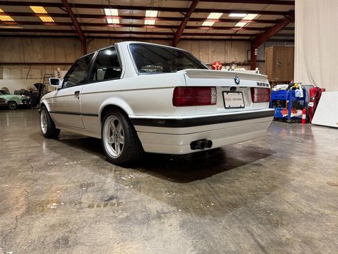 Used 1987 BMW 325is Coupe RWD image 18