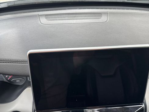 Used 2025 Jeep Compass Limited image 17