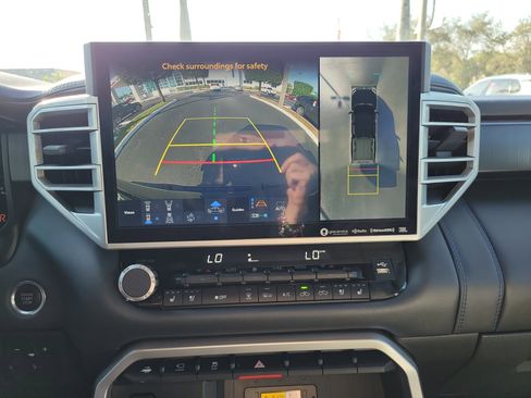 Used 2023 Toyota Tundra Platinum image 27