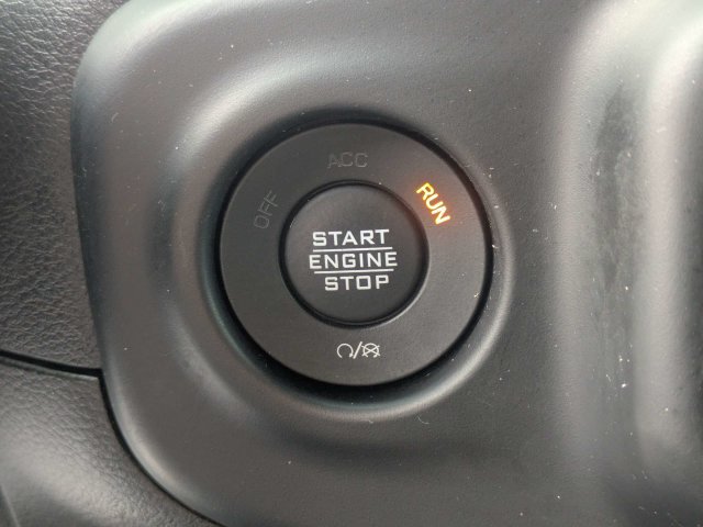 Used 2021 Jeep Wrangler Unlimited Rubicon 4xe w/ Cold Weather Group AWD/4WD image 32