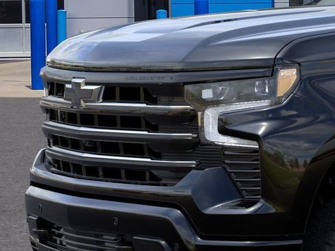 New 2026 Chevrolet Silverado 1500 High Country w/ Midnight Edition AWD/4WD image 14