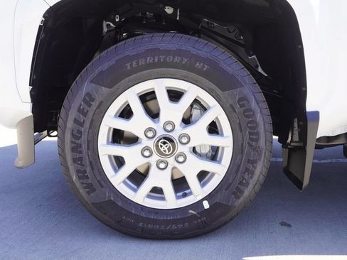 Certified 2026 Toyota Tacoma SR5 RWD image 20
