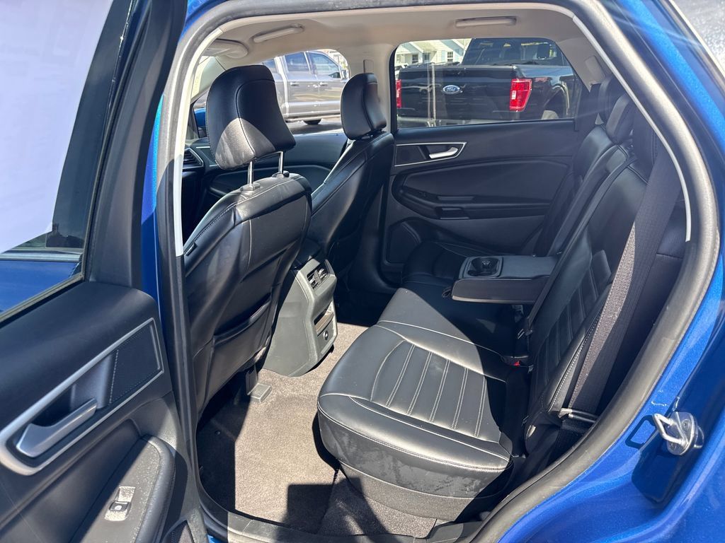 Used 2024 Ford Edge SEL AWD/4WD image 14