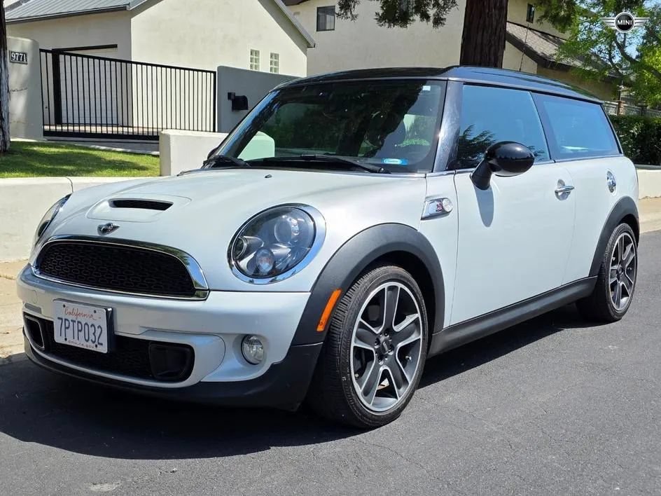 Used 2013 MINI Cooper Clubman S FWD image 1