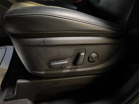 Used 2024 Kia Telluride S w/ S Sunroof Package image 13