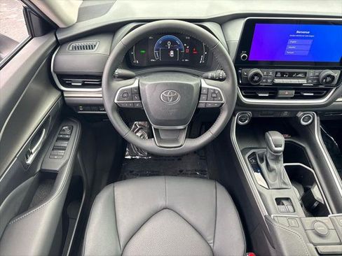 Certified 2026 Toyota Grand Highlander XLE image 16