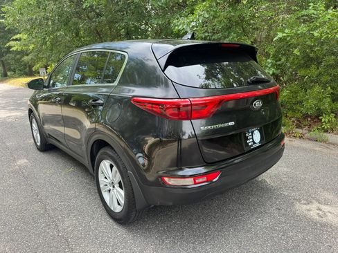 Used 2017 Kia Sportage LX FWD image 5