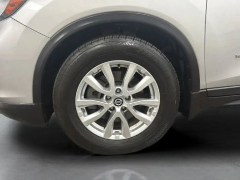 Used 2019 Nissan Rogue SV w/ Premium Package FWD image 28