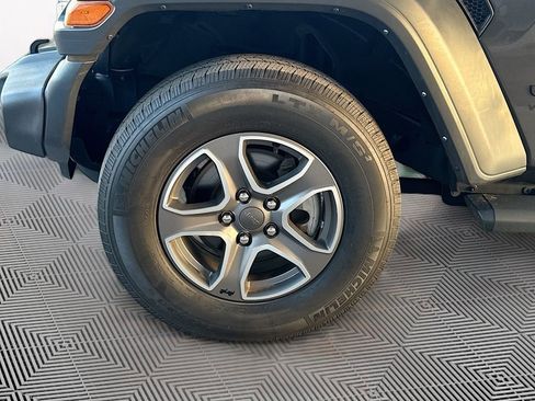 Used 2022 Jeep Wrangler Unlimited Sport AWD/4WD image 35