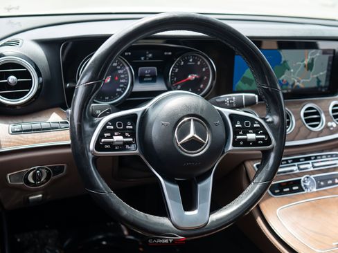 Used 2019 Mercedes-Benz E 450 4MATIC Sedan w/ Premium Package image 23