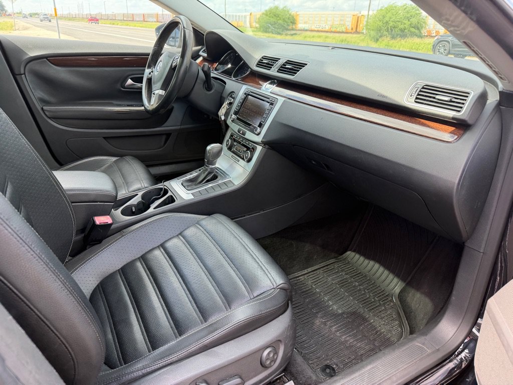 Used 2012 Volkswagen CC Lux Limited FWD image 18