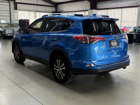 Used 2017 Toyota RAV4 LE w/ All Weather Liner Package AWD/4WD image 4